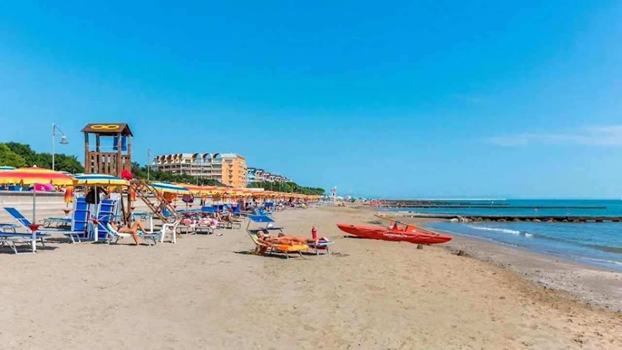 Modern Villa In Porto Santa Margherita 0*, Porto Santa Margherita di Caorle Italy